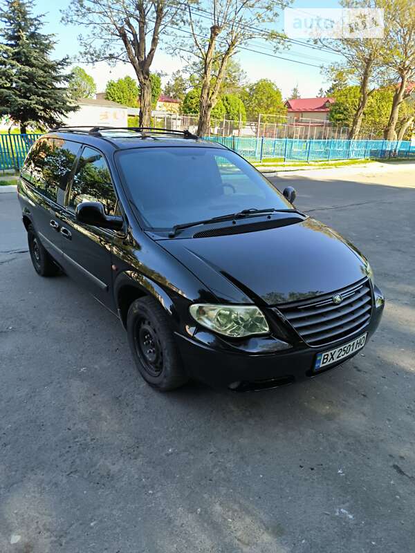 2005 chrysler voyager