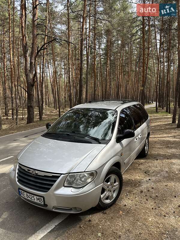 2007 chrysler voyager