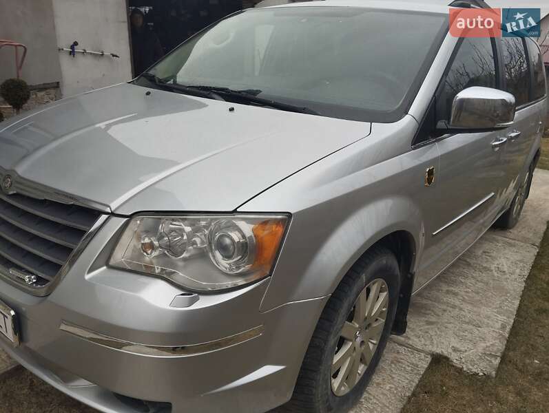 2008 chrysler gr-voyager
