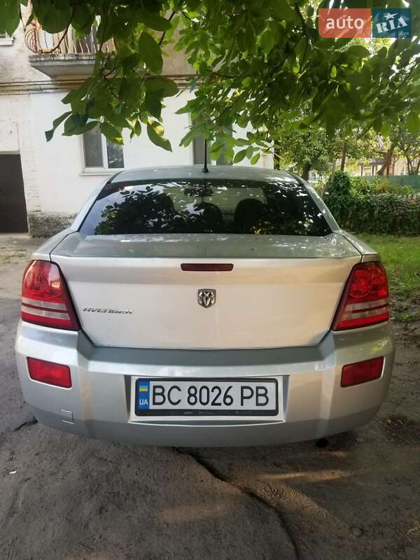 2008 dodge avenger