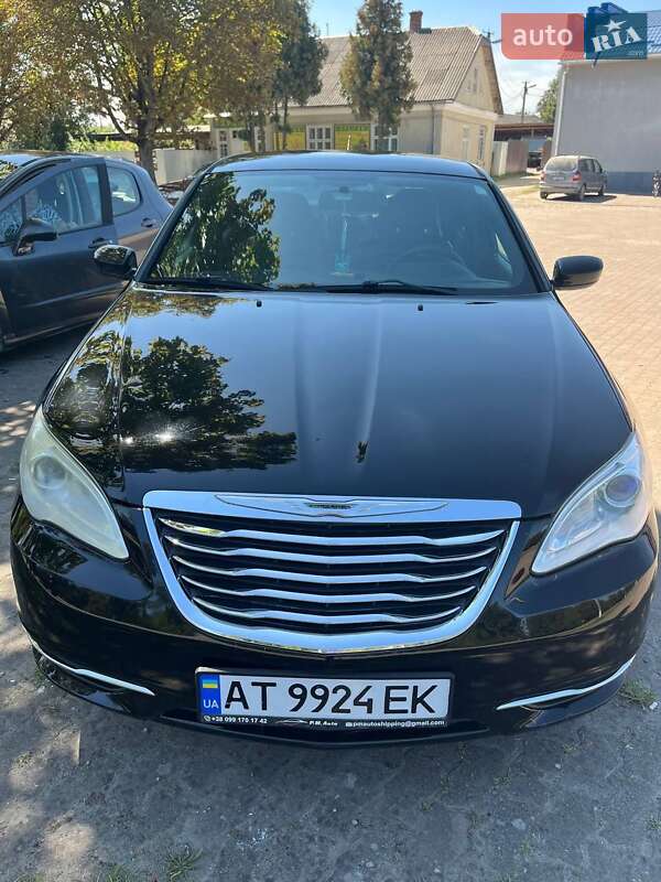 2012 CHRYSLER 200