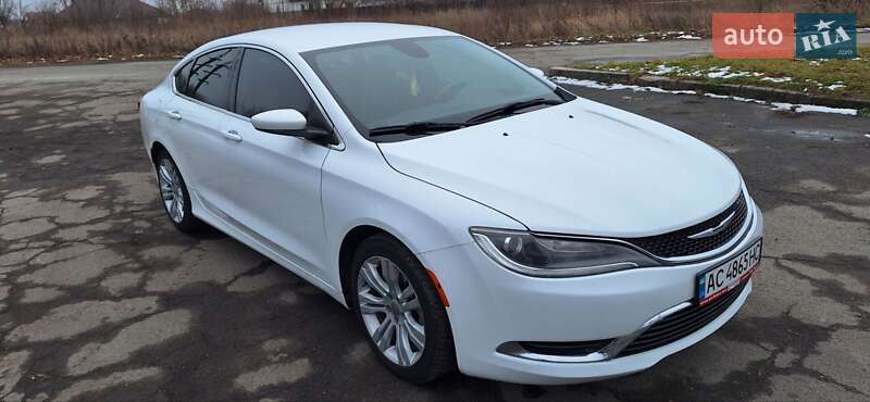 2014 chrysler 200