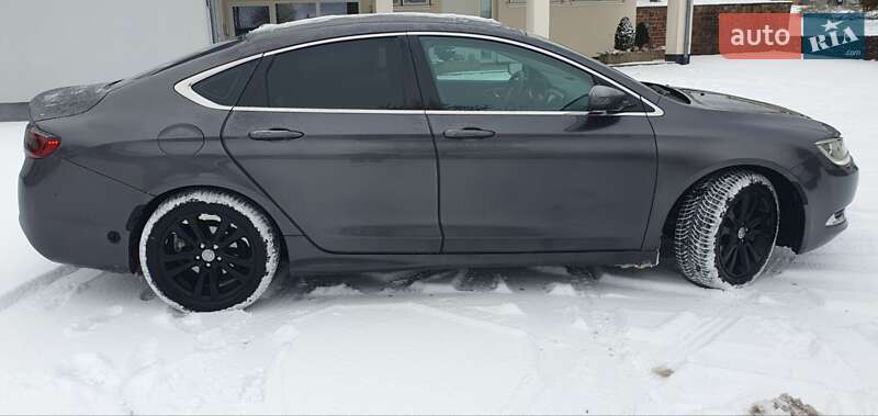 2015 chrysler 200