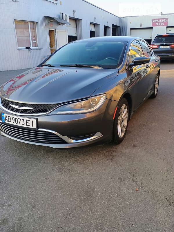 2015 chrysler 200