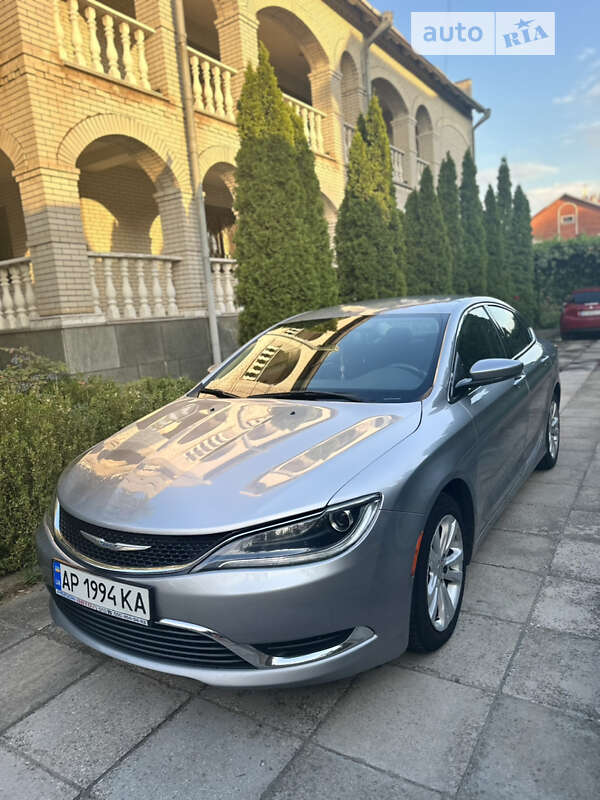 2015 chrysler 200 lm