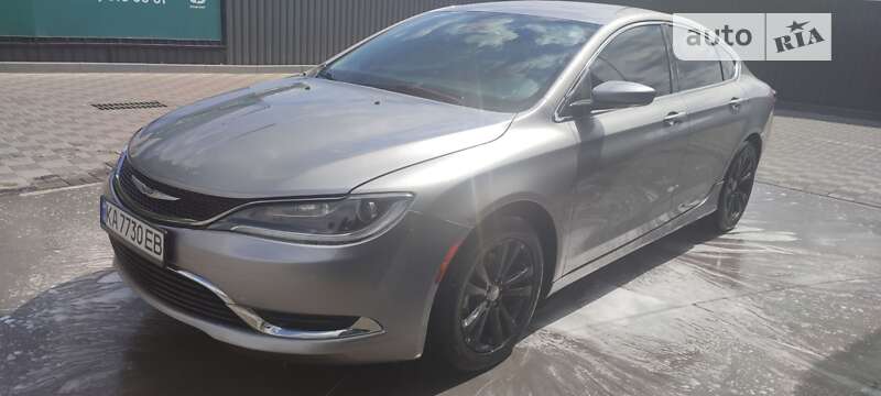 2015 chrysler 200