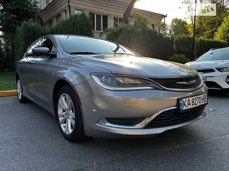 2016 chrysler 200