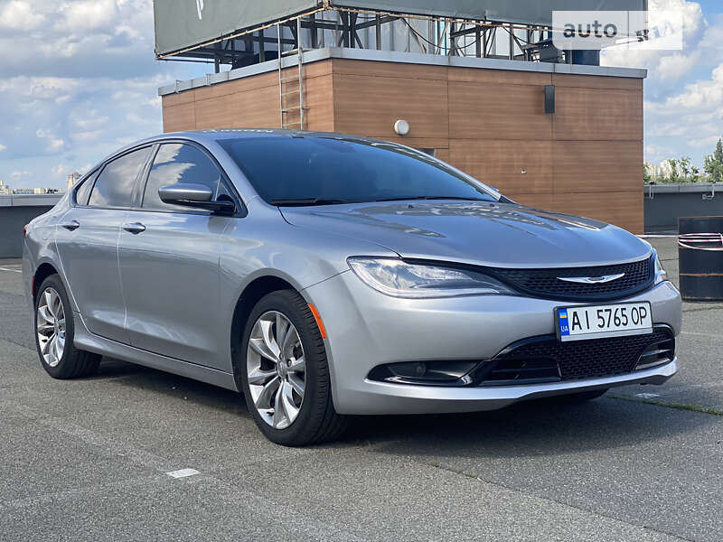 2015 chrysler 200