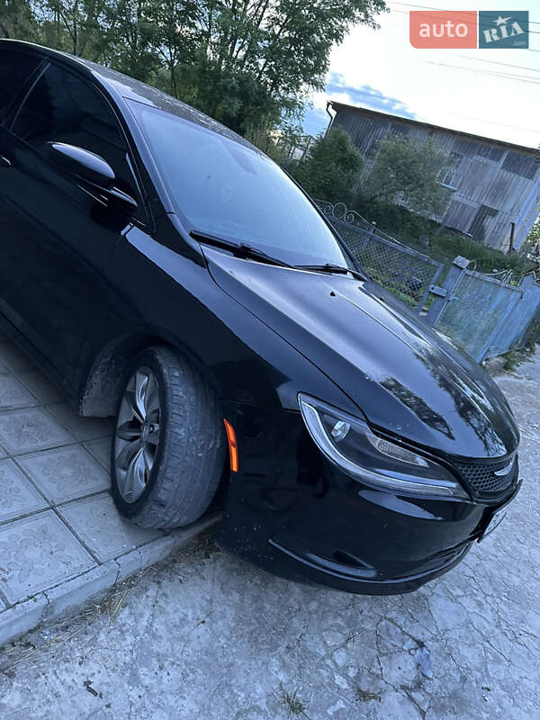2015 chrysler 200
