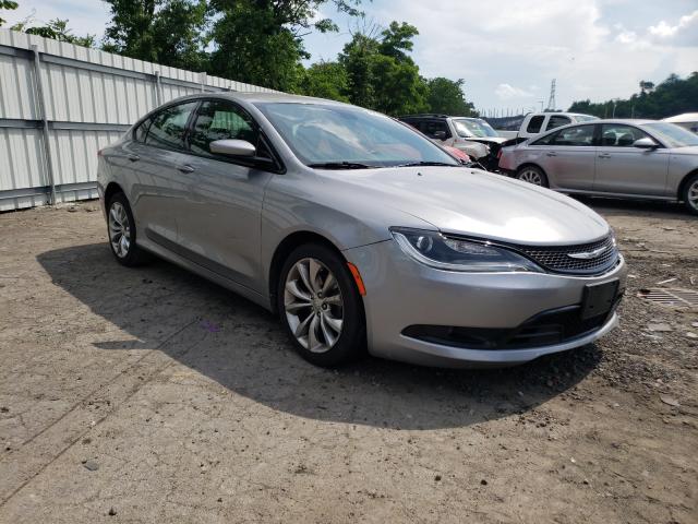 2015 chrysler 200 s