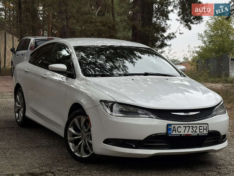 2014 chrysler 200