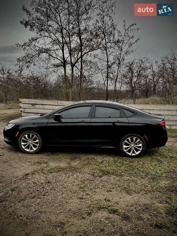 2015 chrysler 200
