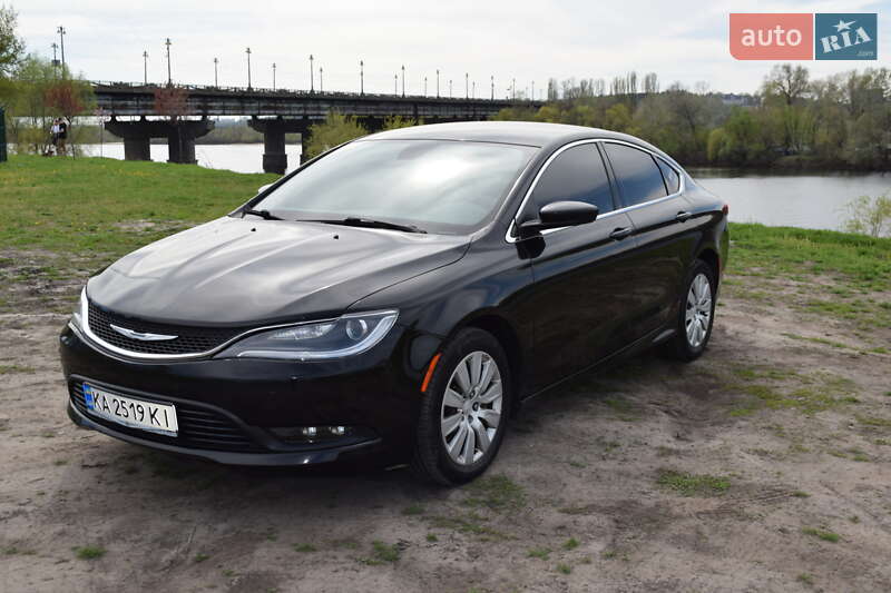 2016 chrysler 200