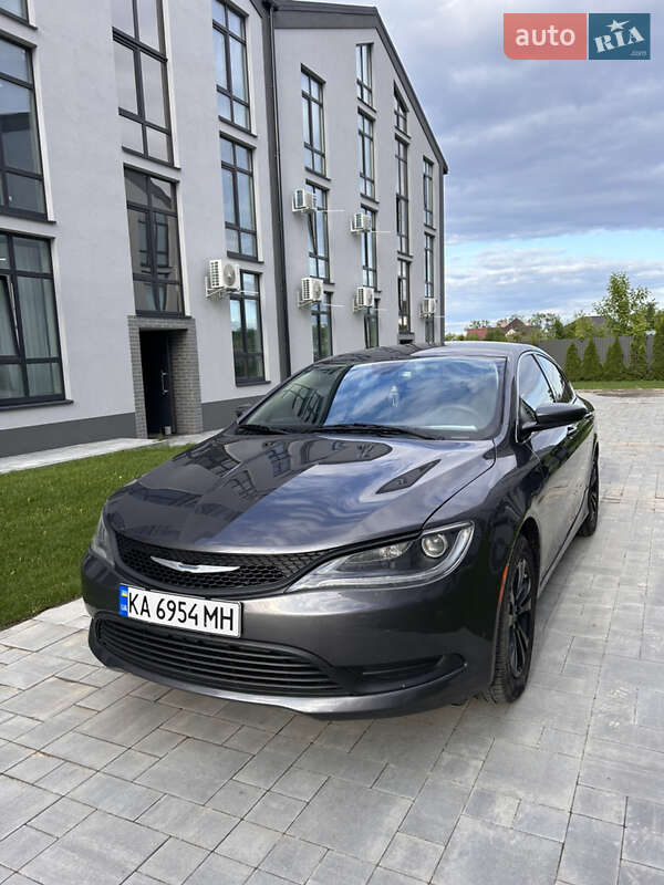 2016 chrysler 200
