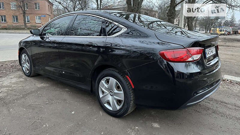 2016 chrysler 200