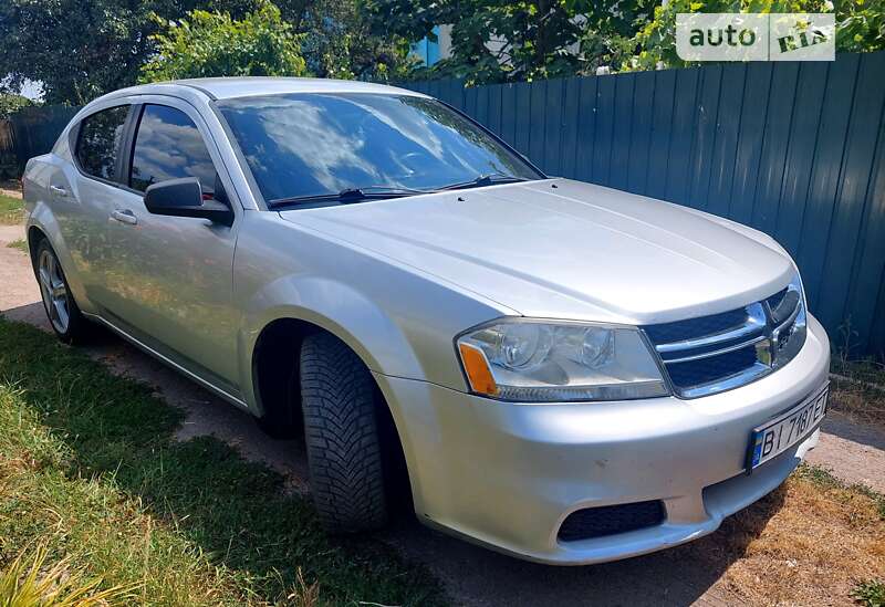 2012 dodge avenger