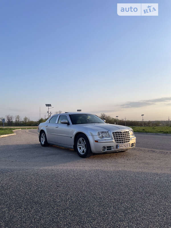 2005 chrysler 300c