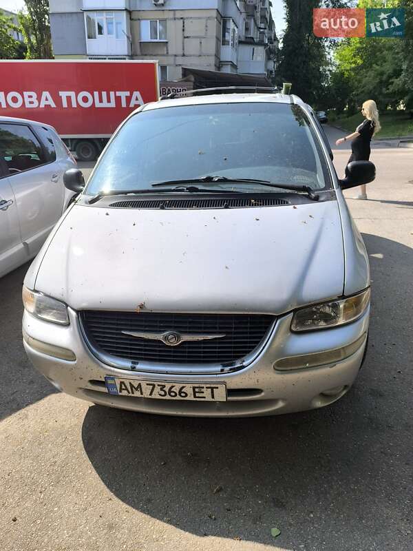2000 chrysler town-country