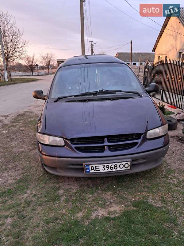 1999 dodge ram van