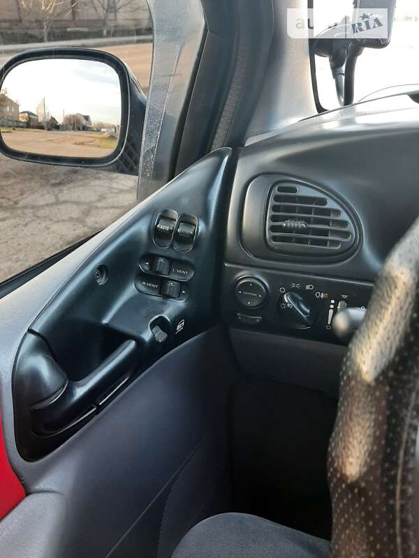 2000 dodge ram van