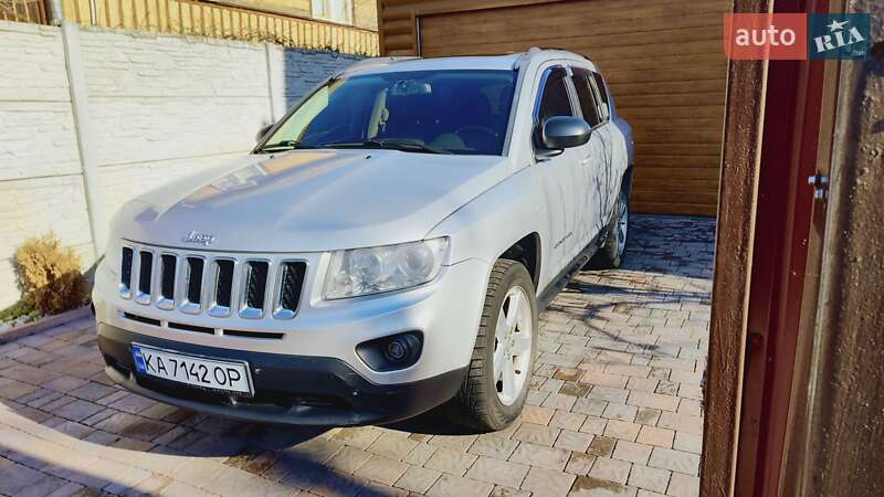 2012 jeep compass