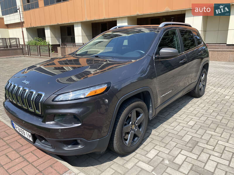 2016 jeep cherokee