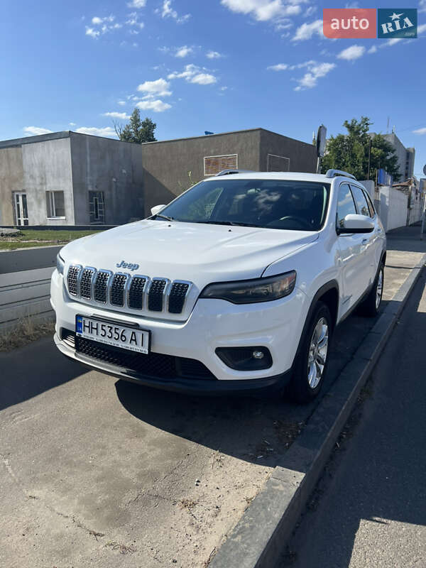 2019 JEEP Cherokee