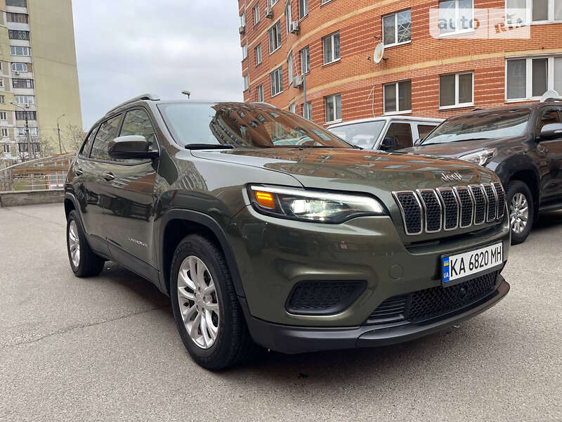 2020 jeep cherokee