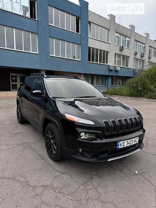 2017 jeep cherokee
