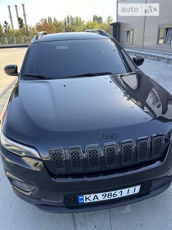2019 jeep cherokee