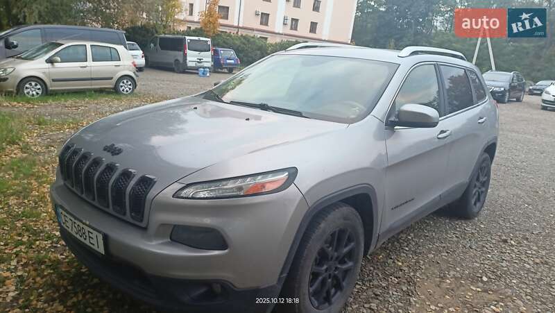 2016 jeep cherokee