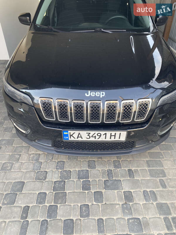 2019 jeep cherokee