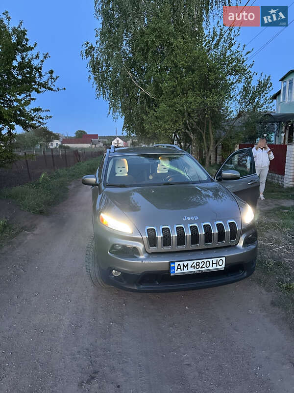 2016 jeep cherokee