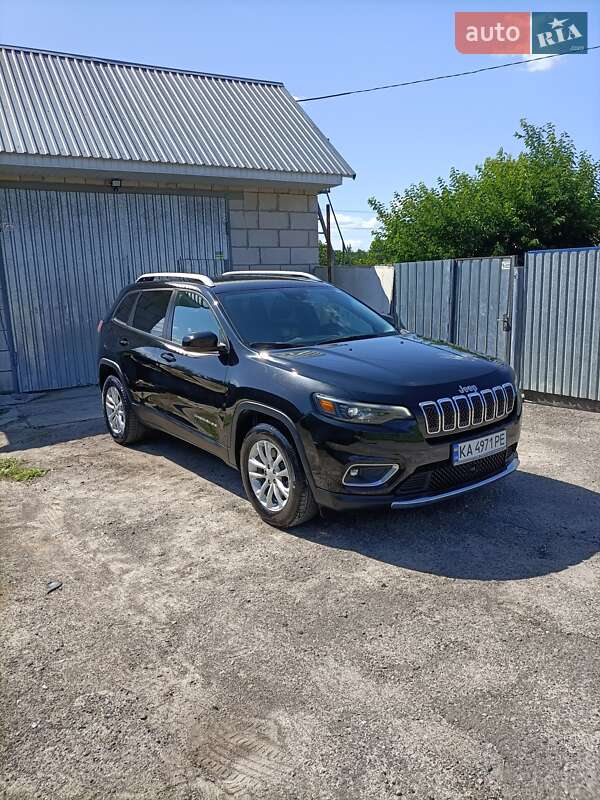 2020 jeep cherokee