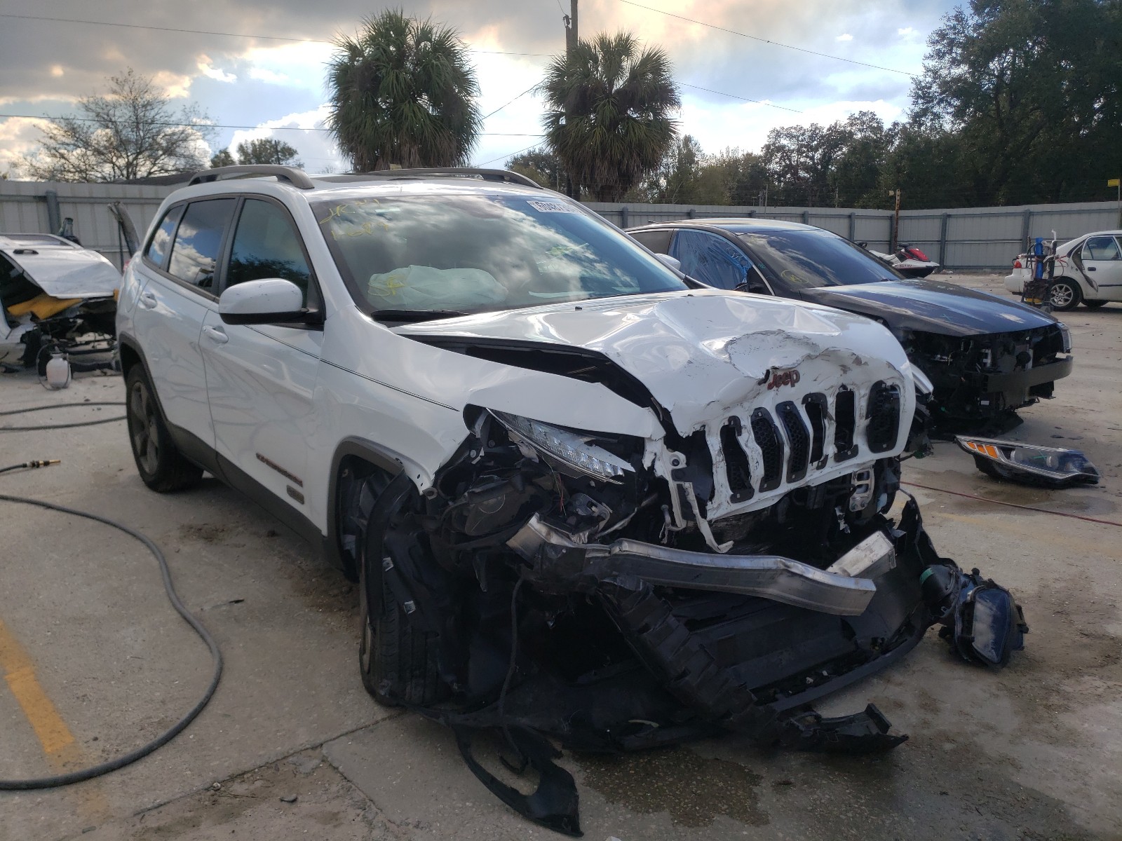 2016 jeep cherokee