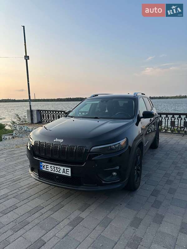 2018 jeep cherokee