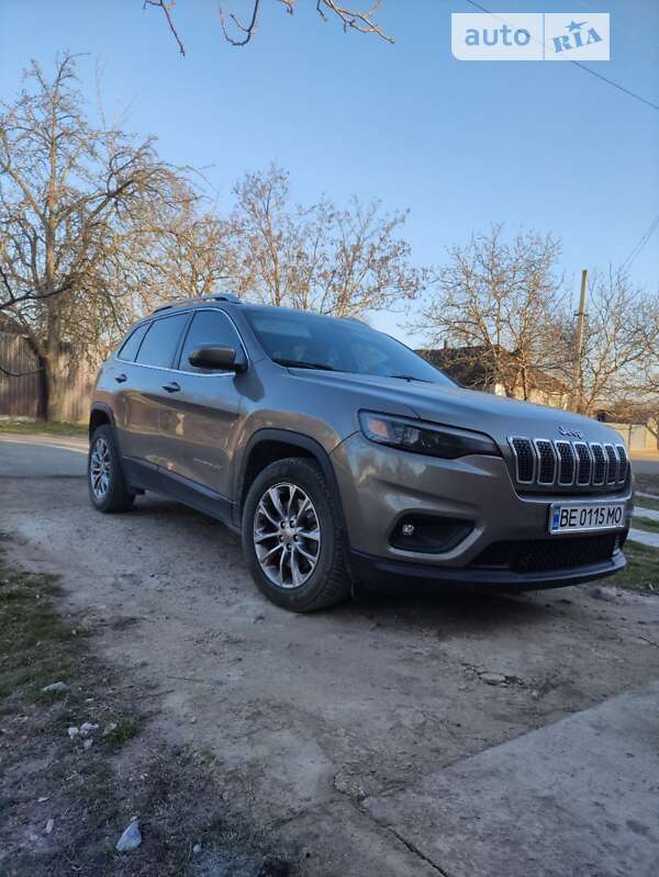 2018 jeep cherokee