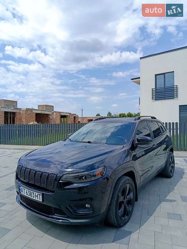 2019 jeep cherokee