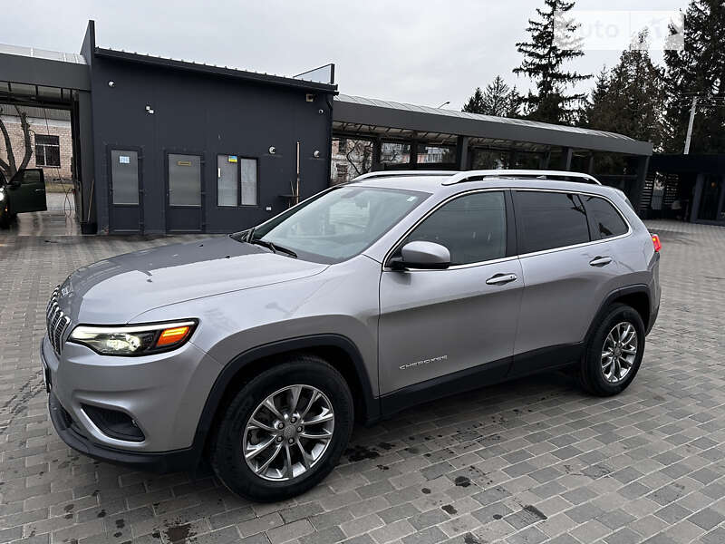 2019 jeep cherokee