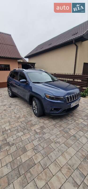 2019 jeep cherokee