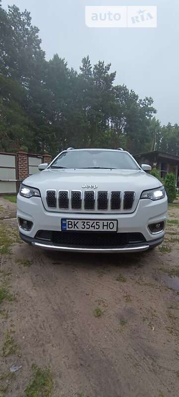 2018 jeep cherokee