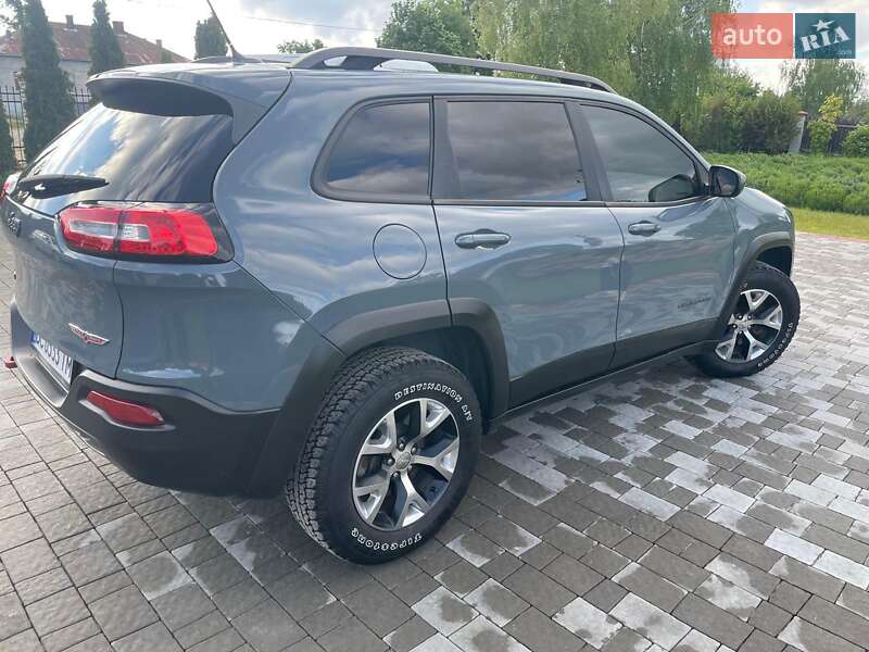 2014 JEEP Cherokee