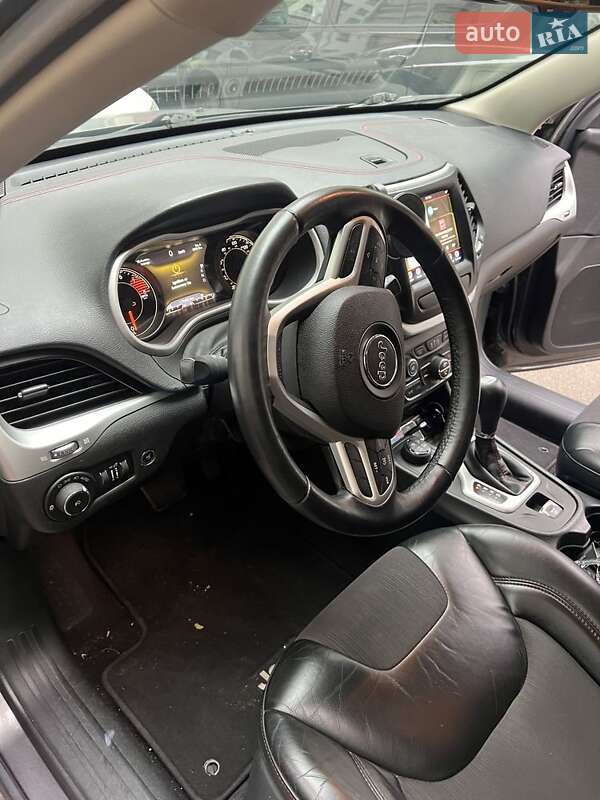 2016 jeep cherokee
