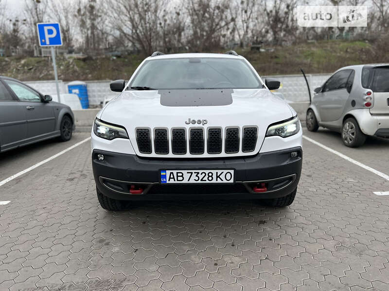 2019 jeep cherokee