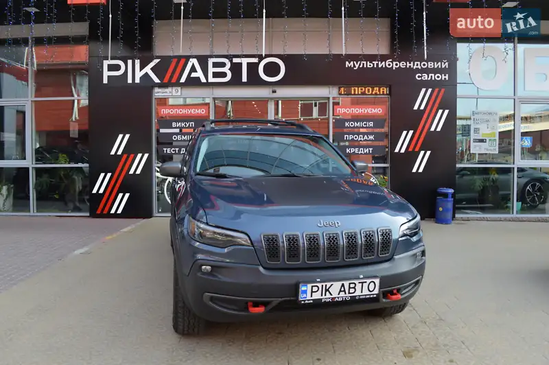 2019 jeep cherokee