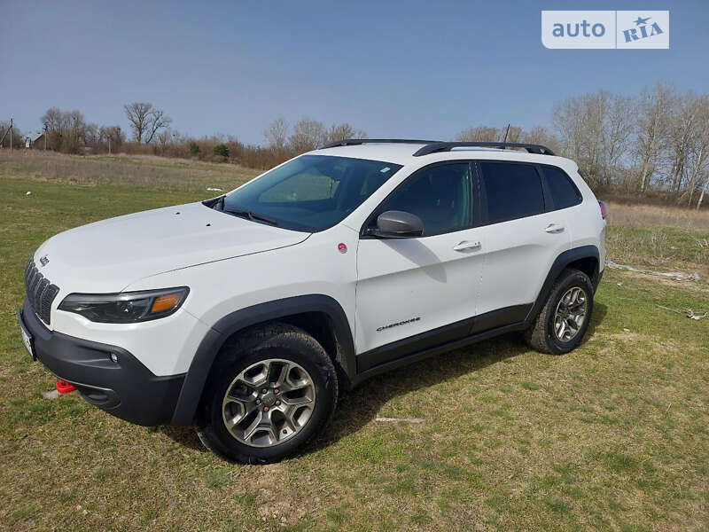 2019 jeep cherokee