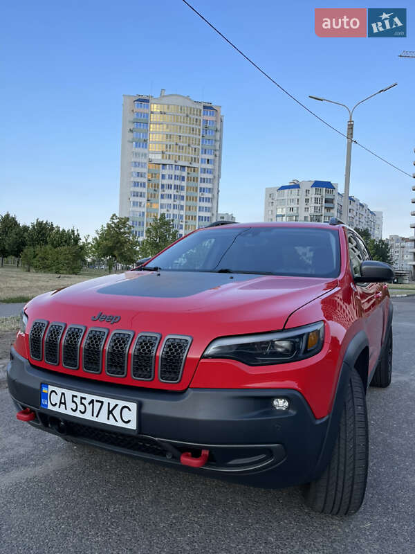 2019 jeep cherokee