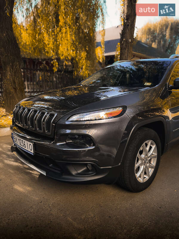 2016 jeep cherokee