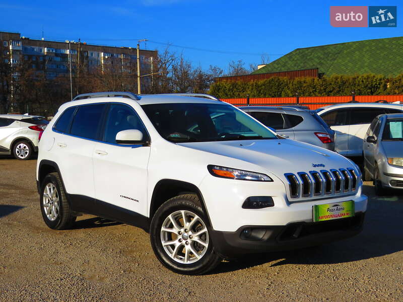 2017 JEEP Cherokee