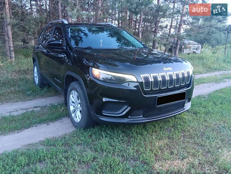 2020 jeep cherokee